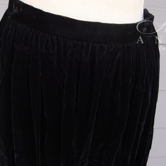 Richard Warren Rayon Long Elegant Black Skirt, 8 - Picture 6 of 8